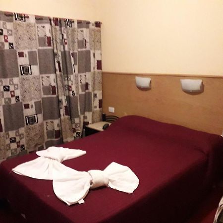 لا ريوخا Hotel Embajador المظهر الخارجي الصورة